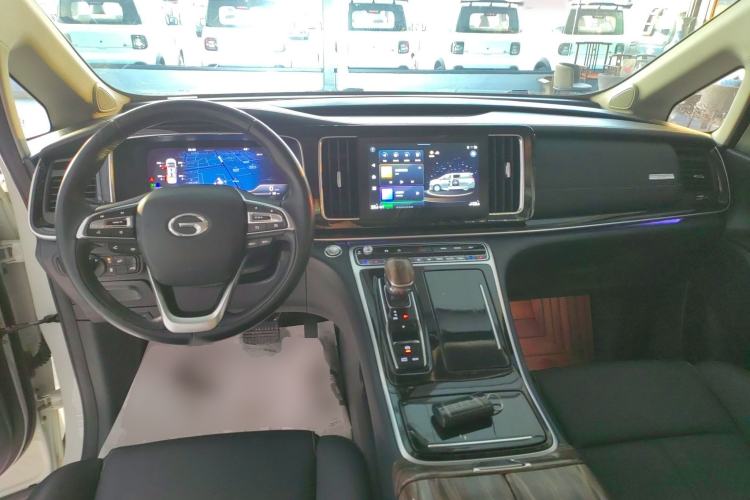 Used GAC Trumpchi M8 2021 Lingxiu Series 390T Deluxe Edition Interior 2