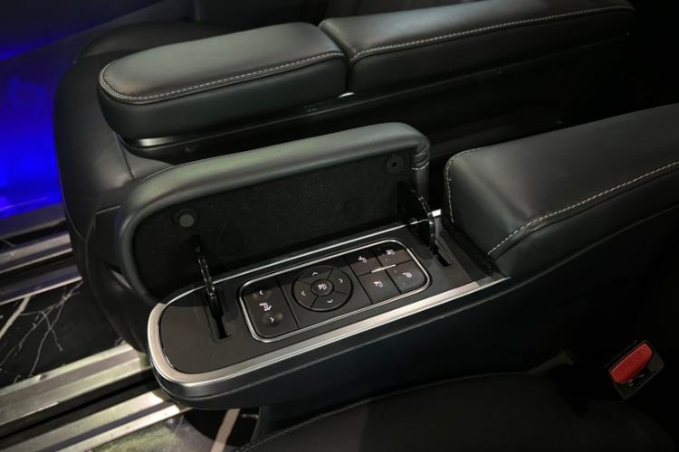 Used GAC Trumpchi M8 2021 Lingxiu Series 390T Ultimate Edition Interior 2