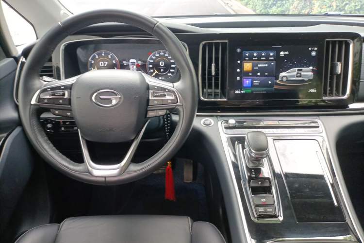 Used GAC Trumpchi M8 2021 Lingxiu Series 390T Deluxe Edition Interior 2