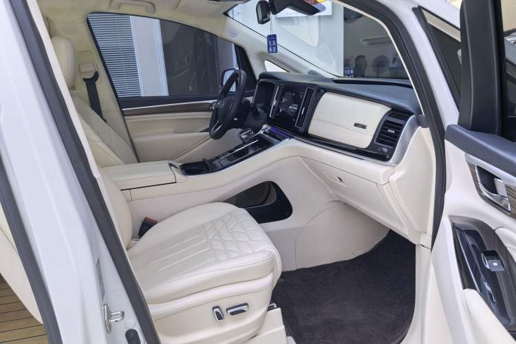 Used GAC Trumpchi M8 2021 Master Series 390T Ultimate Edition Interior 2