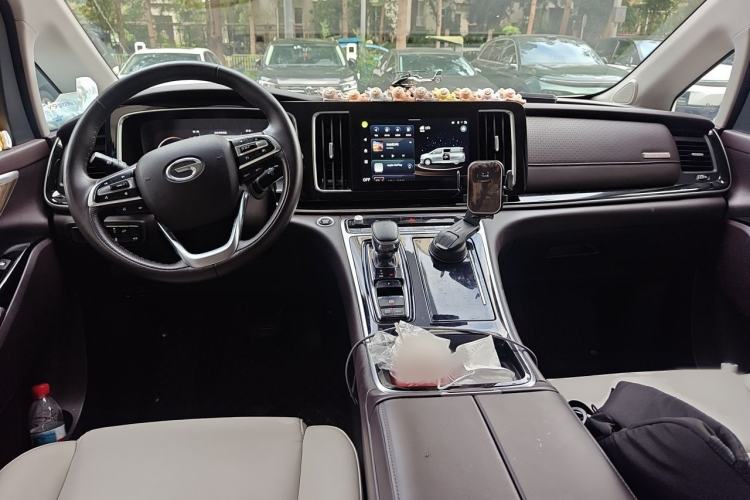 Used GAC Trumpchi M8 2021 Master Series 390T Prestige Edition Interior 2