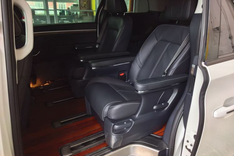 Used GAC Trumpchi M8 2021 Lingxiu Series 390T Deluxe Edition Interior 2