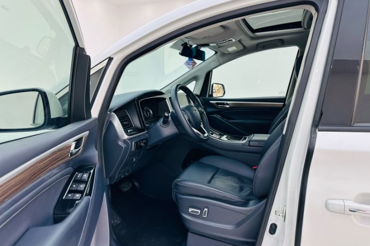 Used GAC Trumpchi M8 2021 Lingxiu Series 390T Deluxe Edition Interior 2