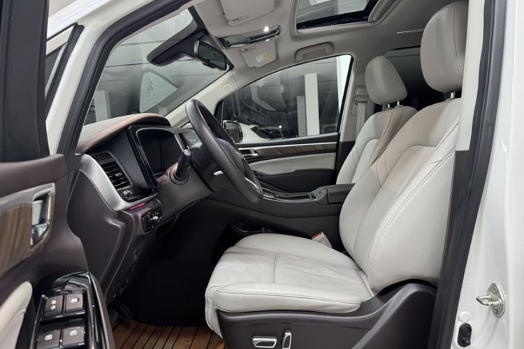 Used GAC Trumpchi M8 2021 Lingxiu Series 390T Deluxe Edition Interior 2
