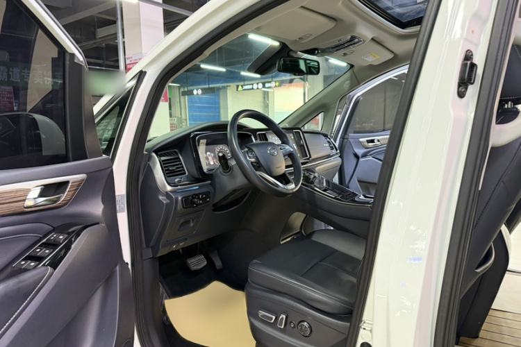 Used GAC Trumpchi M8 2021 Lingxiu Series 390T Deluxe Edition Interior 3