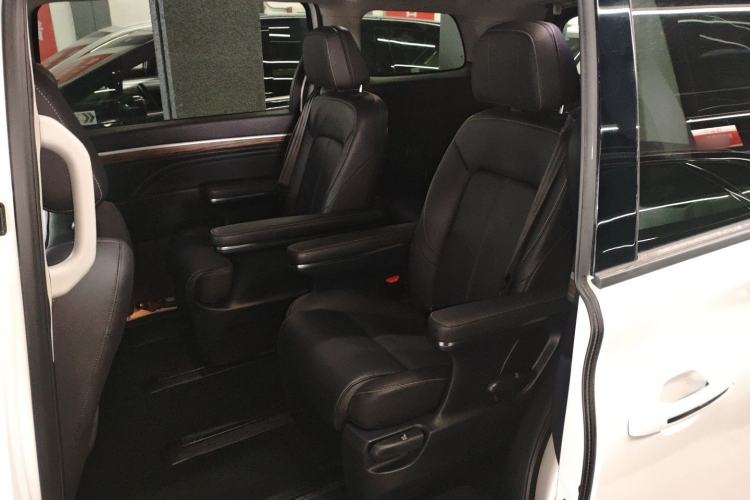 Used GAC Trumpchi M8 2021 Lingxiu Series 390T Deluxe Edition Interior 4