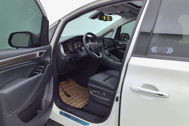 Used GAC Trumpchi M8 2021 Lingxiu Series 390T Ultimate Edition Interior 4