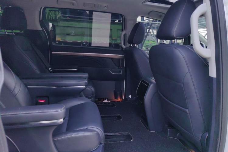Used GAC Trumpchi M8 2021 Lingxiu Series 390T Deluxe Edition Interior 4