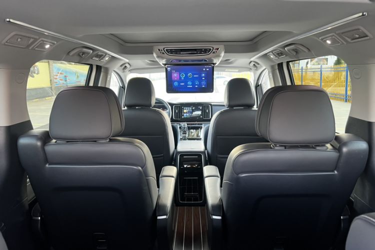 Used GAC Trumpchi M8 2021 Lingxiu Series 390T Deluxe Edition Interior 4