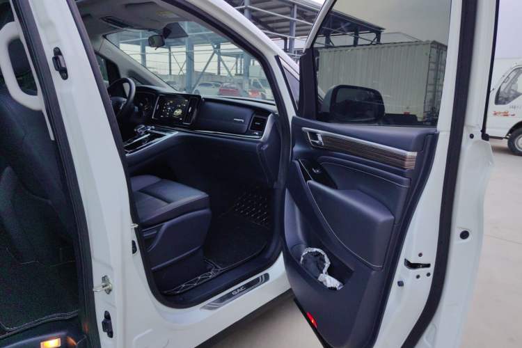 Used GAC Trumpchi M8 2021 Lingxiu Series 390T Deluxe Edition Interior 5