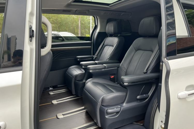 Used GAC Trumpchi M8 2021 Lingxiu Series 390T Deluxe Edition Interior 8