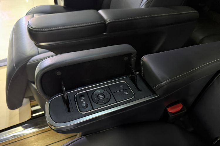 Used GAC Trumpchi M8 2021 Lingxiu Series 390T Deluxe Edition Interior 8