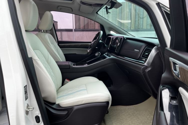 Used GAC Trumpchi M8 2021 Revised Version Lingxiu Series 390T Luxury Edition Interior 9