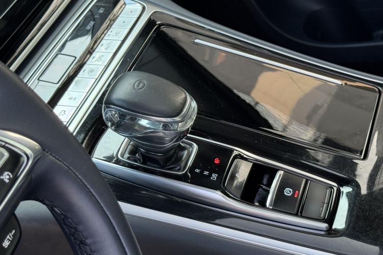 Used GAC Trumpchi M8 2021 Lingxiu Series 390T Deluxe Edition Interior 9