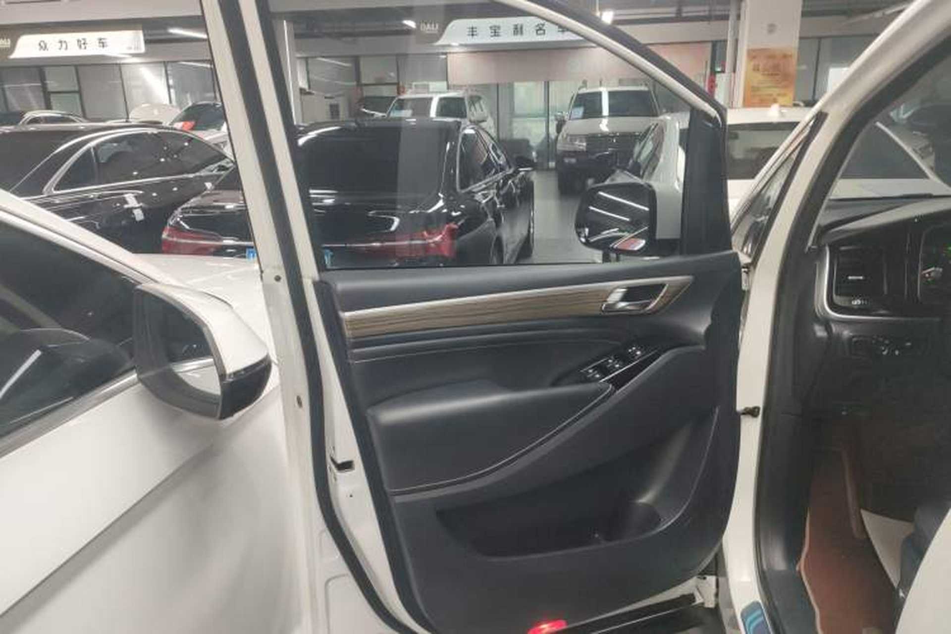 Used GAC Trumpchi M8 2021 Revised Version Lingxiu Series 390T Luxury Edition Left Front Door Interior