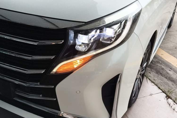 Used GAC Trumpchi M8 2021 Lingxiu Series 390T Ultimate Edition Left Front Headlight