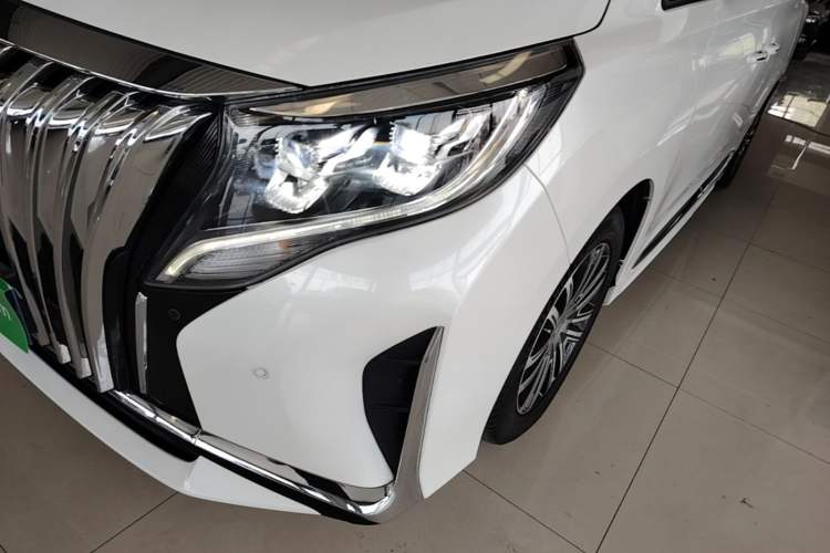 Used GAC Trumpchi M8 2021 Lingxiu Series 390T Ultimate Edition Left Front Headlight