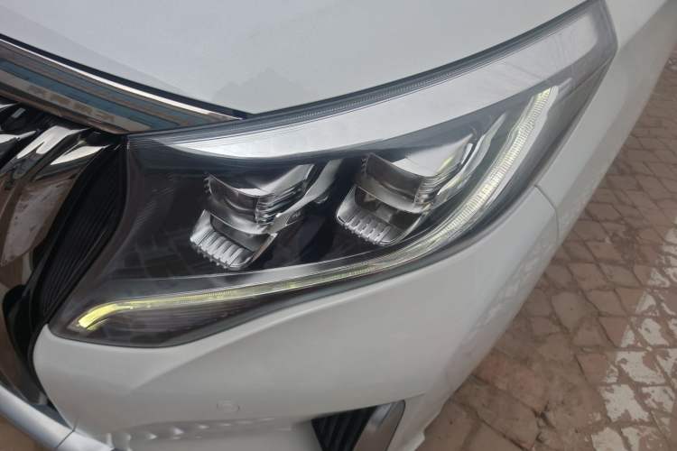 Used GAC Trumpchi M8 2021 Master Series 390T Ultimate Edition Left Front Headlight