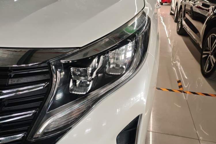 Used GAC Trumpchi M8 2021 Lingxiu Series 390T Deluxe Edition Left Front Headlight