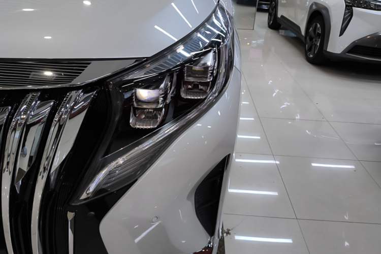 Used GAC Trumpchi M8 2021 Lingxiu Series 390T Ultimate Edition Left Front Headlight