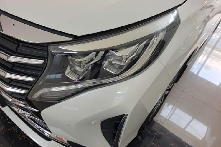 Used GAC Trumpchi M8 2021 Lingxiu Series 390T Ultimate Edition Left Front Headlight