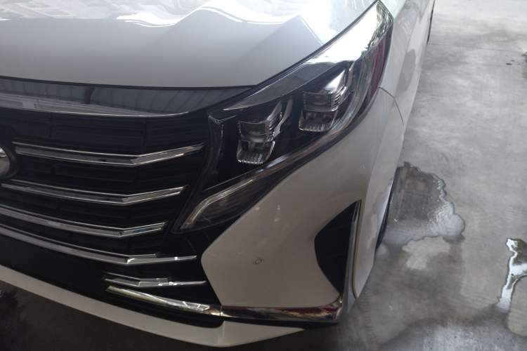 Used GAC Trumpchi M8 2021 Lingxiu Series 390T Ultimate Edition Left Front Headlight