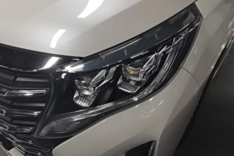 Used GAC Trumpchi M8 2021 Revised Version Lingxiu Series 390T Luxury Edition Left Front Headlight
