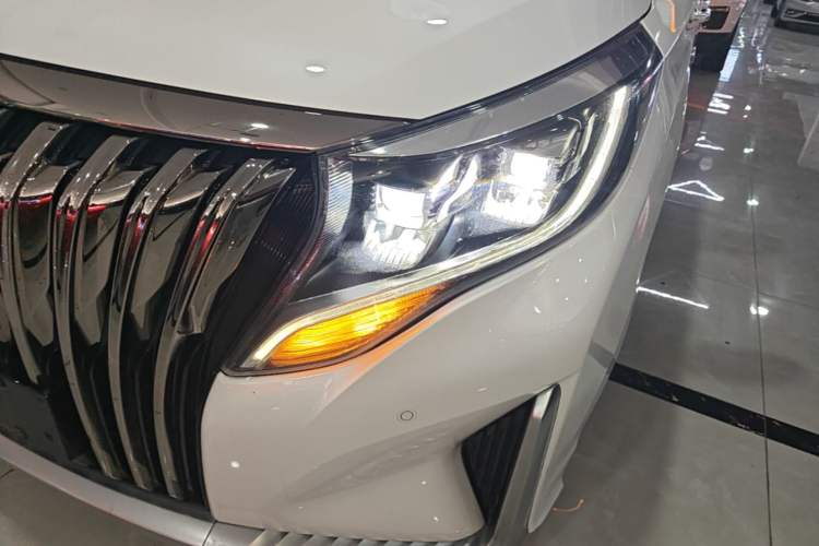 Used GAC Trumpchi M8 2021 Master Series 390T Ultimate Edition Left Front Headlight