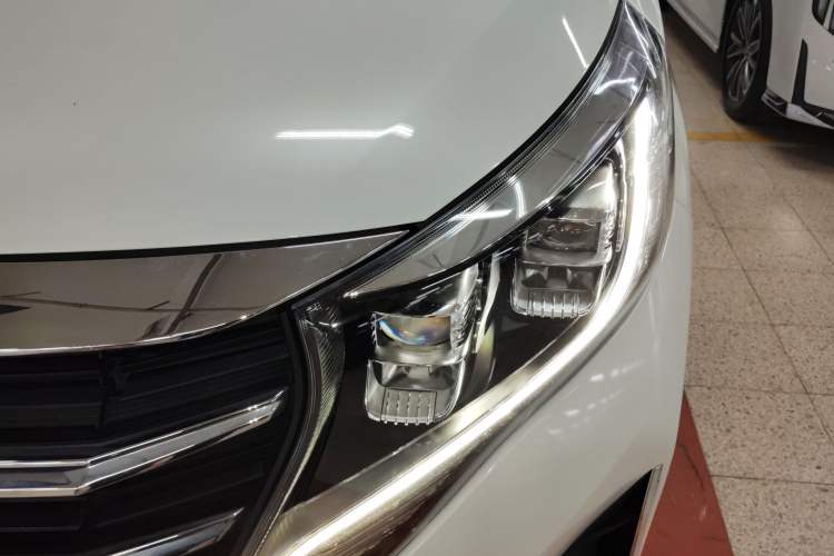 Used GAC Trumpchi M8 2021 Lingxiu Series 390T Deluxe Edition Left Front Headlight