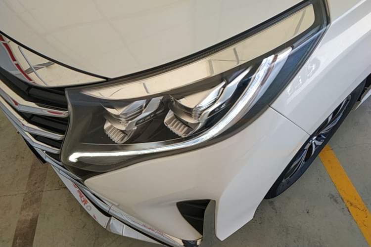 Used GAC Trumpchi M8 2021 Lingxiu Series 390T Luxury Edition Left Front Headlight