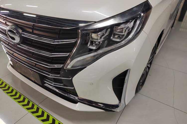 Used GAC Trumpchi M8 2021 Lingxiu Series 390T Ultimate Edition Left Front Headlight