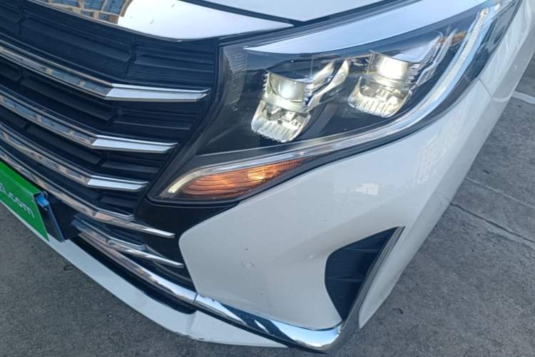 Used GAC Trumpchi M8 2021 Lingxiu Series 390T Deluxe Edition Left Front Headlight