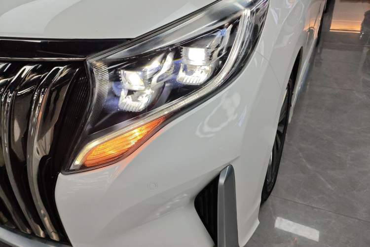 Used GAC Trumpchi M8 2021 Master Series 390T Ultimate Edition Left Front Headlight