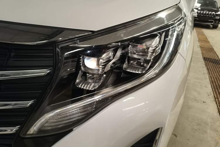 Used GAC Trumpchi M8 2021 Revised Version Lingxiu Series 390T Luxury Edition Left Front Headlight