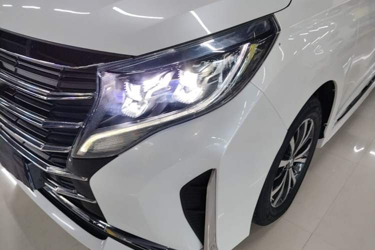 Used GAC Trumpchi M8 2021 Revised Version Lingxiu Series 390T Luxury Edition Left Front Headlight