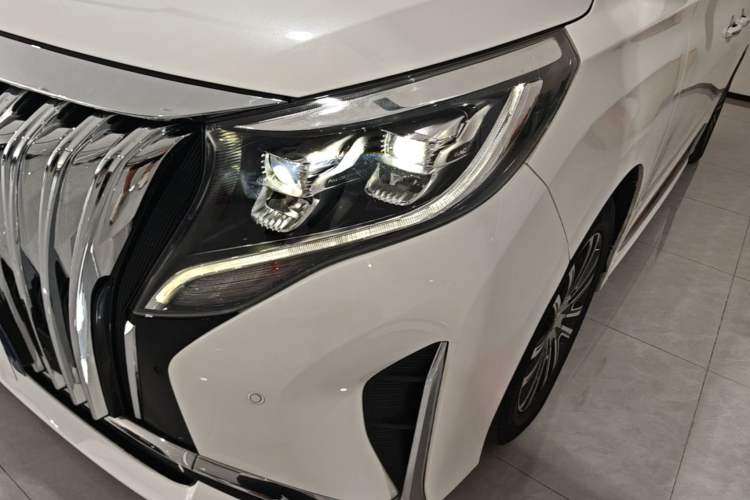 Used GAC Trumpchi M8 2021 Lingxiu Series 390T Ultimate Edition Left Front Headlight