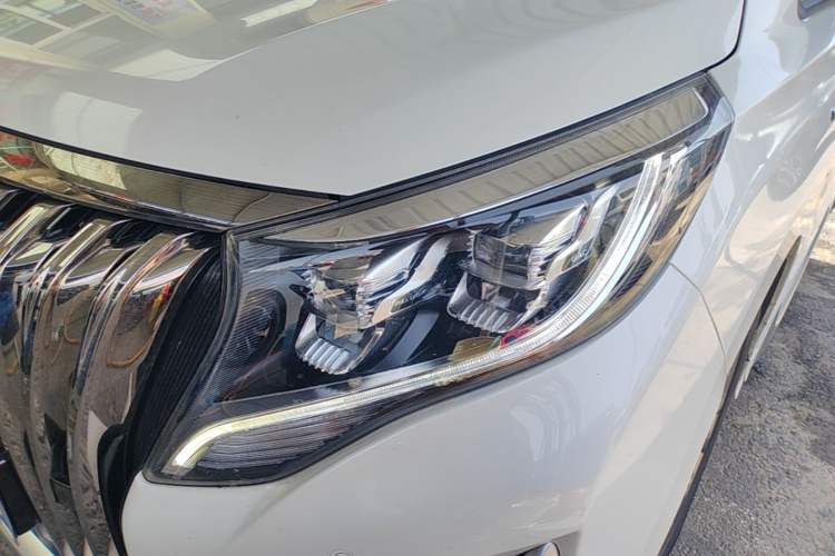 Used GAC Trumpchi M8 2021 Master Series 390T Ultimate Edition Left Front Headlight