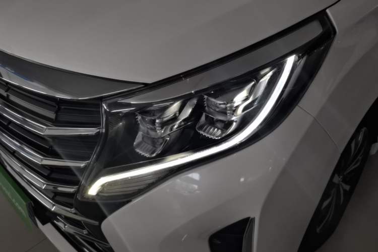 Used GAC Trumpchi M8 2021 Lingxiu Series 390T Deluxe Edition Left Front Headlight