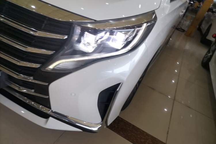 Used GAC Trumpchi M8 2021 Lingxiu Series 390T Ultimate Edition Left Front Headlight