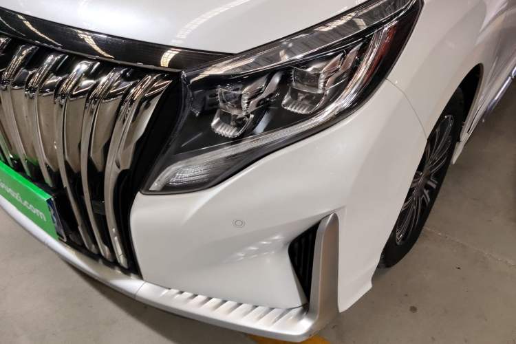 Used GAC Trumpchi M8 2021 Master Series 390T Prestige Edition Left Front Headlight