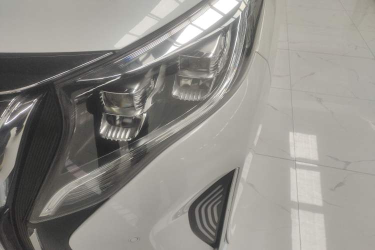 Used GAC Trumpchi M8 2021 Lingxiu Series 390T Deluxe Edition Left Front Headlight