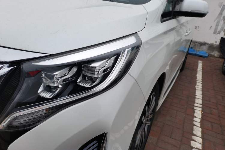Used GAC Trumpchi M8 2021 Lingxiu Series 390T Deluxe Edition Left Front Headlight