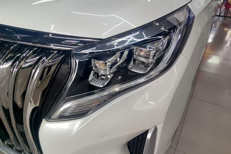 Used GAC Trumpchi M8 2021 Master Series 390T Ultimate Edition Left Front Headlight