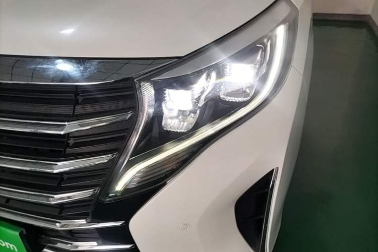 Used GAC Trumpchi M8 2021 Lingxiu Series 390T Ultimate Edition Left Front Headlight