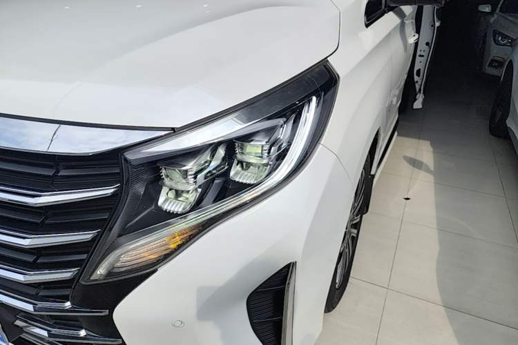 Used GAC Trumpchi M8 2021 Lingxiu Series 390T Ultimate Edition Left Front Headlight