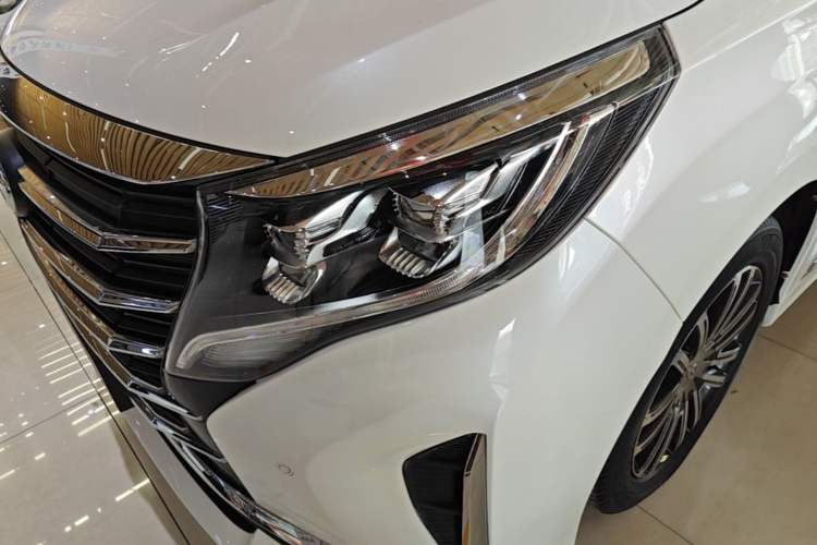 Used GAC Trumpchi M8 2021 Lingxiu Series 390T Deluxe Edition Left Front Headlight