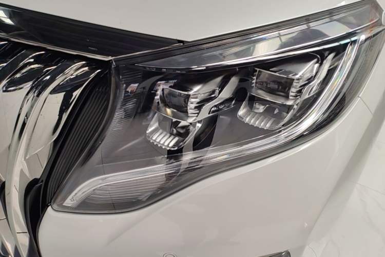 Used GAC Trumpchi M8 2021 Master Series 390T Prestige Edition Left Front Headlight