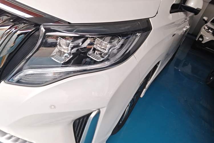 Used GAC Trumpchi M8 2021 Master Series 390T Ultimate Edition Left Front Headlight
