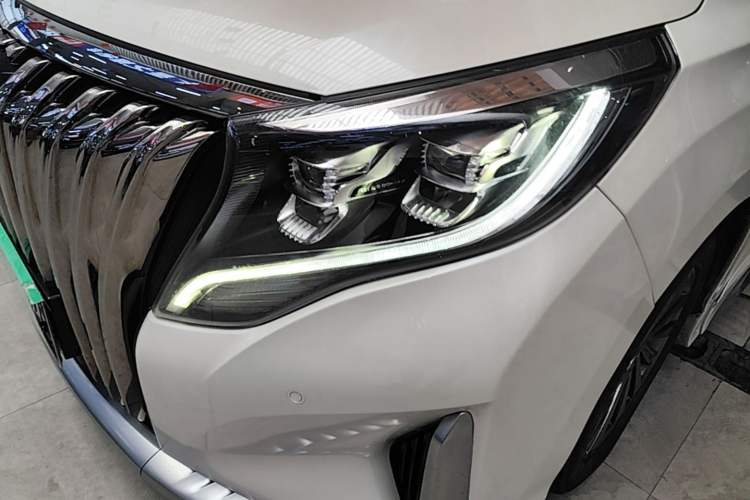 Used GAC Trumpchi M8 2021 Master Series 390T Ultimate Edition Left Front Headlight