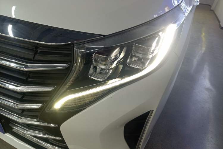 Used GAC Trumpchi M8 2021 Revised Version Lingxiu Series 390T Luxury Edition Left Front Headlight